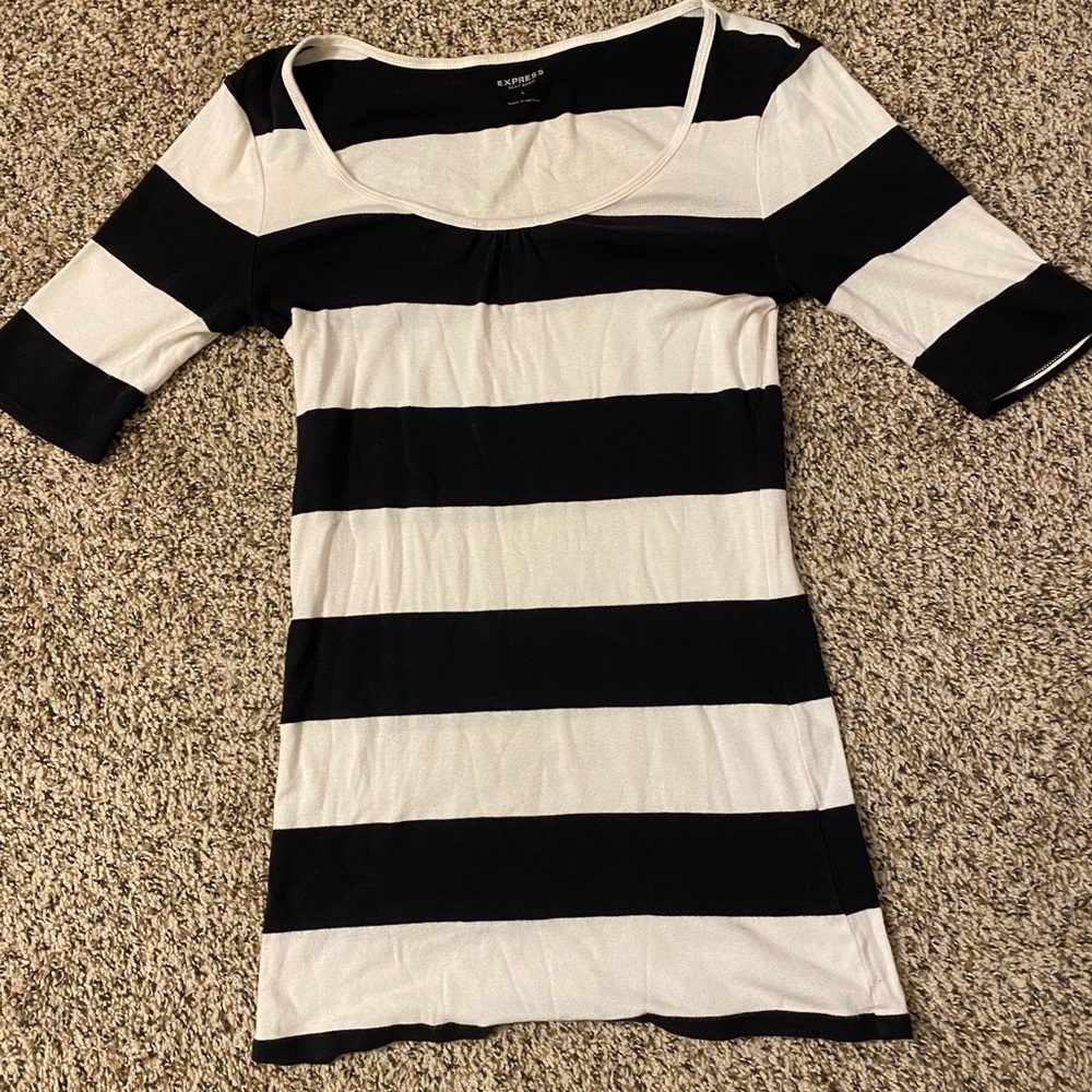 EXPRESS Sexy Basic Quarter Sleeve